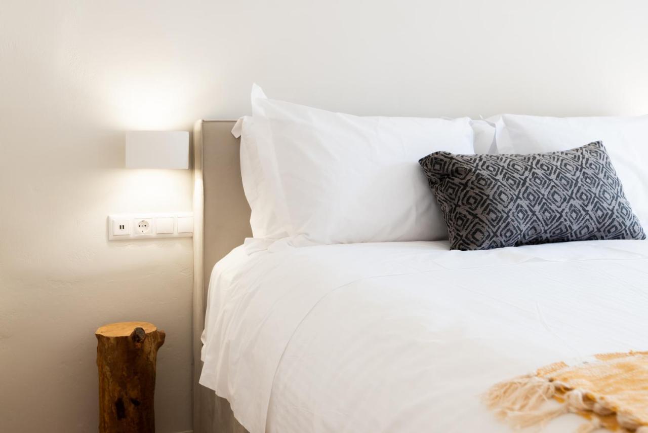 Guru Accommodations Mykonos Town ภายนอก รูปภาพ