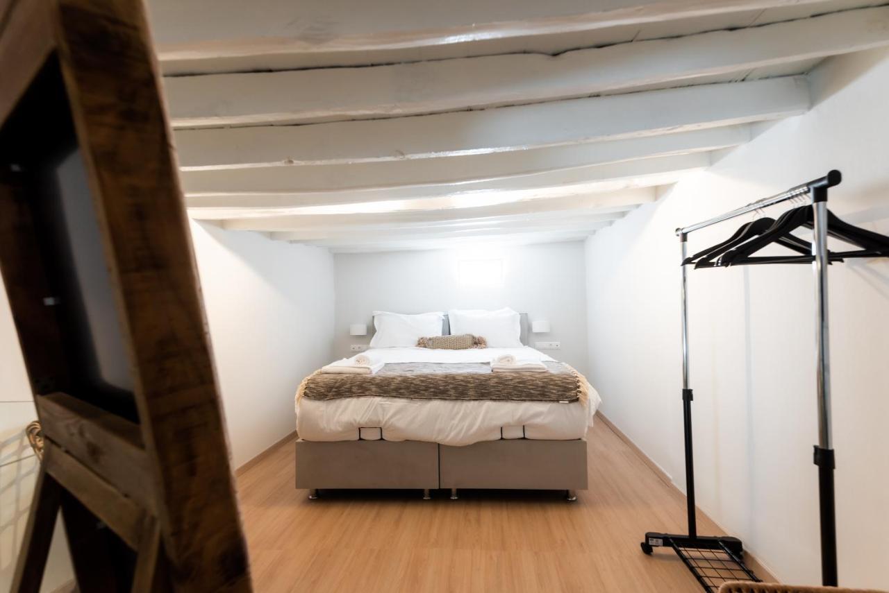 Guru Accommodations Mykonos Town ภายนอก รูปภาพ