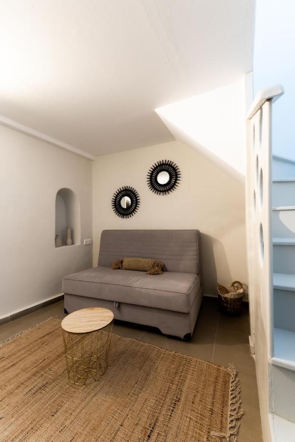 Guru Accommodations Mykonos Town ภายนอก รูปภาพ