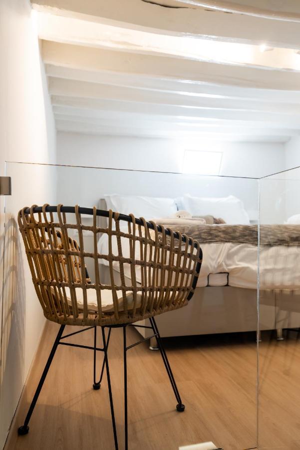 Guru Accommodations Mykonos Town ภายนอก รูปภาพ