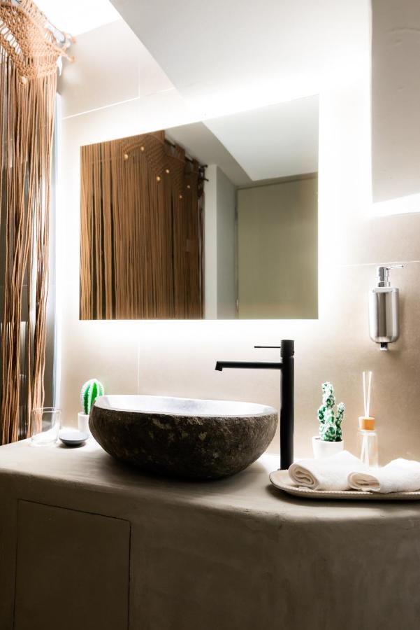 Guru Accommodations Mykonos Town ภายนอก รูปภาพ