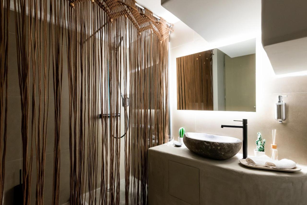 Guru Accommodations Mykonos Town ภายนอก รูปภาพ